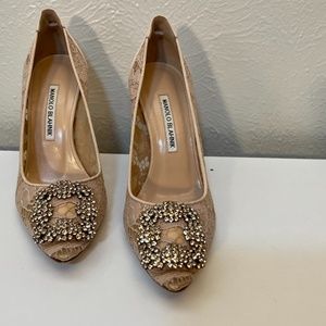 Manolo Blahnik Hangisi Beige Lace Buckle 37.5